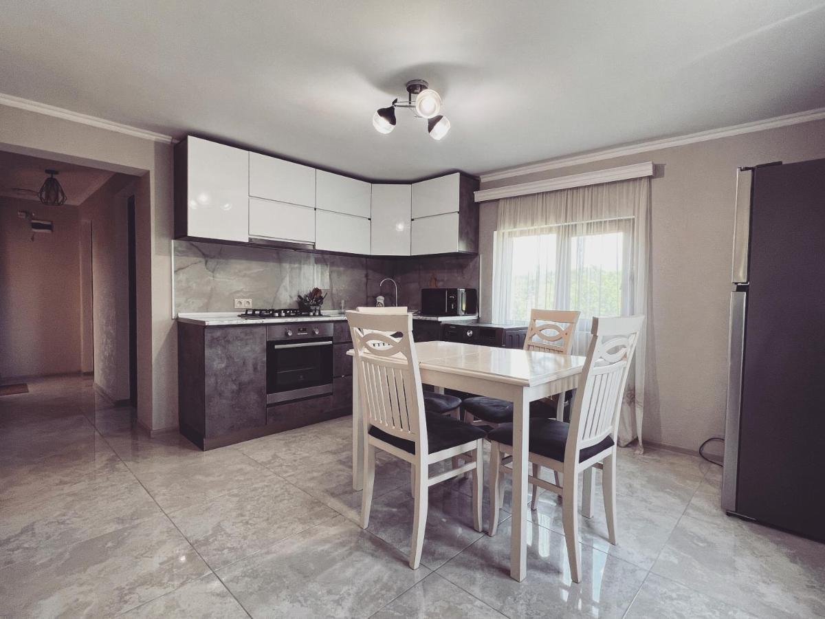 Gardenia Apartment Tskaltubo Bagian luar foto